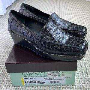 Donald J Pliner platform loafer.  Size 8